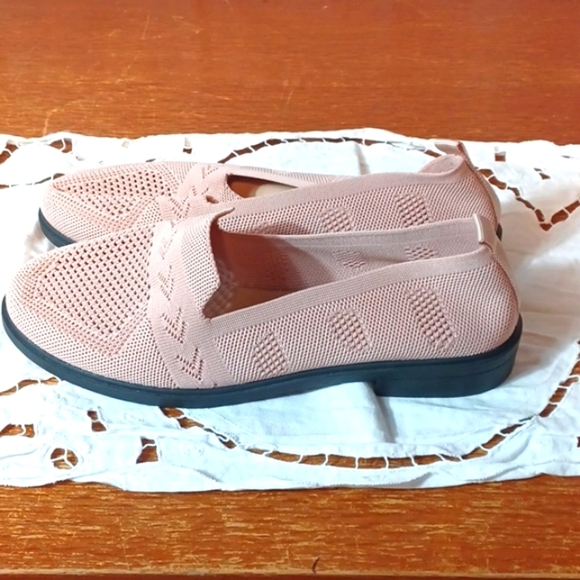 Pink Crochet Slip On Padded Insoles Flats 10 = 42 New - Picture 6 of 8